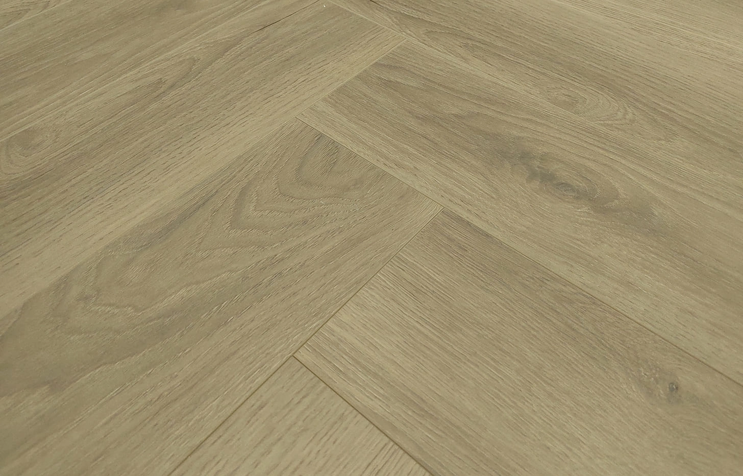 Ламинат Дуб Растлфилд  фото 2